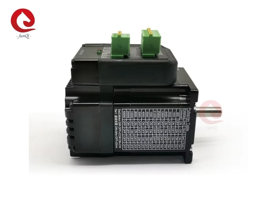 57P1.5N 57mm 1.5Nm Motore passo-passo integrato con 1000 linee di codificatore incrementale per la macchina di strappaggio del filo