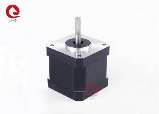 Nema17 Motore stepper ibrido a 3 fasi JQ423P24-0903A 24 mm 0.9A 0.08N.m per macchina medica